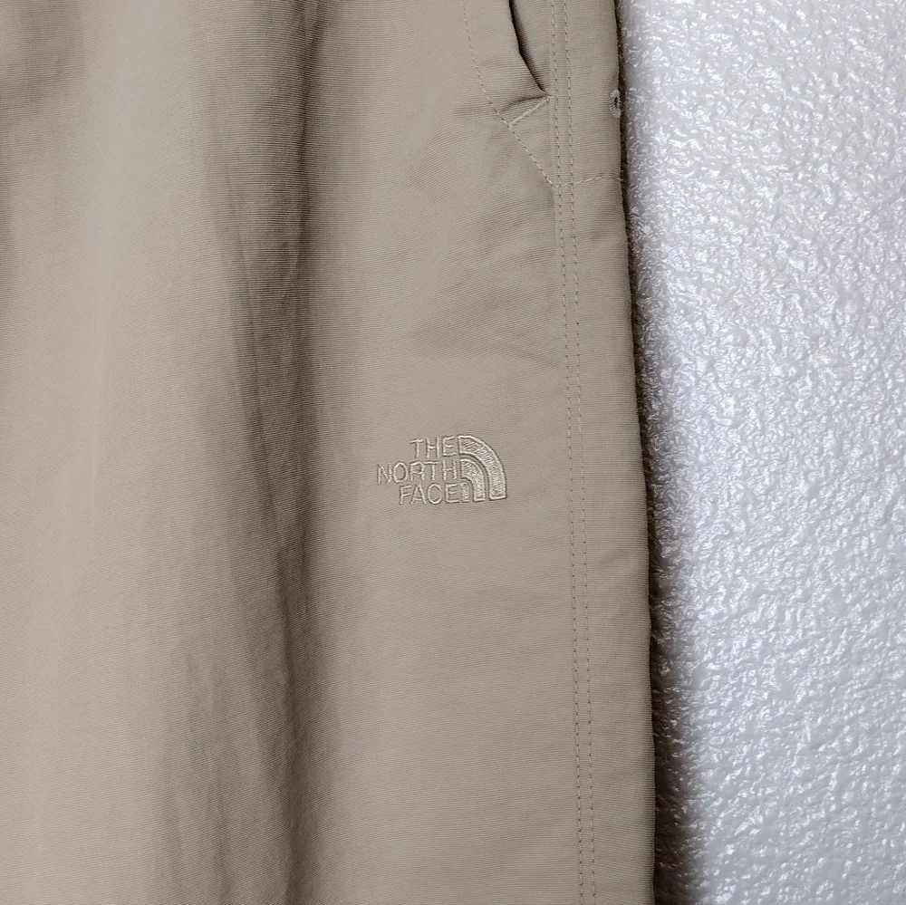 The North Face Sz 36 Khaki Nylon Outdoors Cargo Hiking Pants